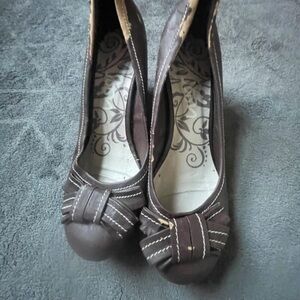 Chic Brown Women's Heels